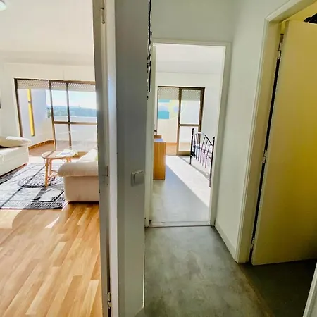 Parque De Amendoeiras *